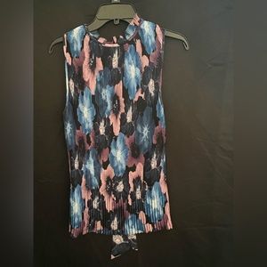 Pleated top size Large